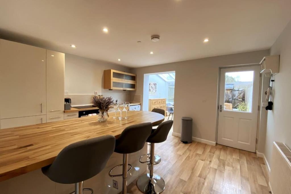 3Bed House With Parking Short Walk To Bath Centre Villa Exterior photo